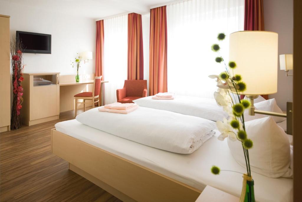 Etzenricht Hotel Gasthof Pension Riebel חדר תמונה